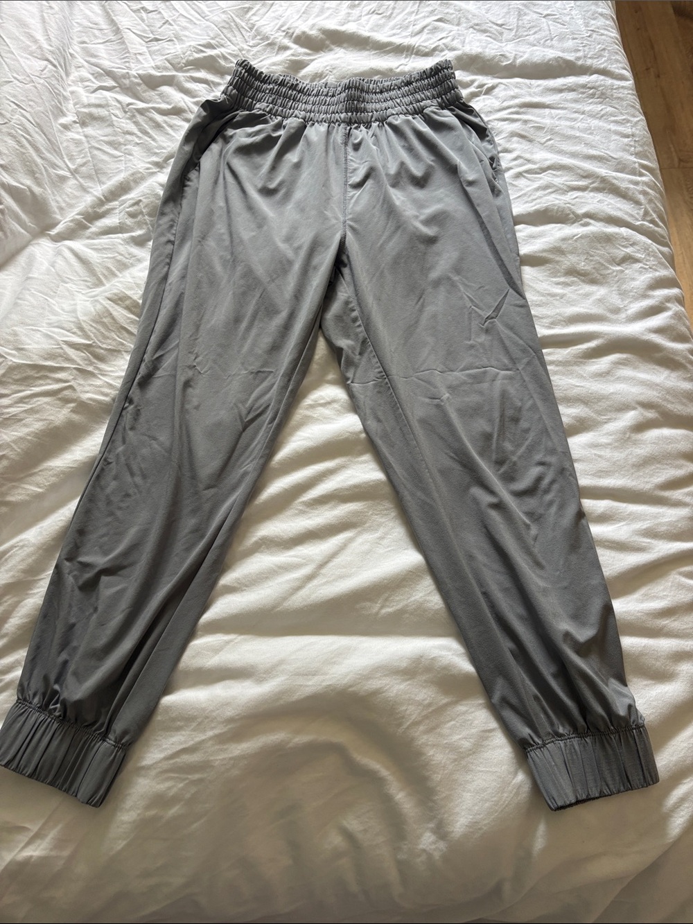 Vuori Light Gray Women's Track Joggers